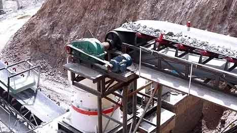 圓錐破碎機工作現(xiàn)場