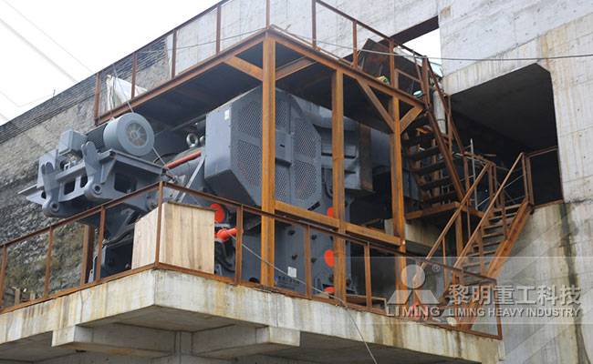 C6X系列顎式破碎機生產(chǎn)現(xiàn)場