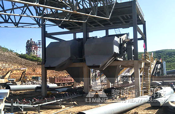 安徽時產(chǎn)200噸河卵石制砂線生產(chǎn)現(xiàn)場 時產(chǎn)700噸石灰石破碎生產(chǎn)線